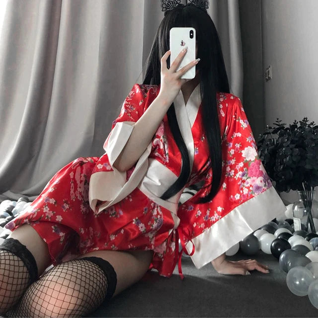 HIMARI SLEEPWEAR FLORAL KIMONO